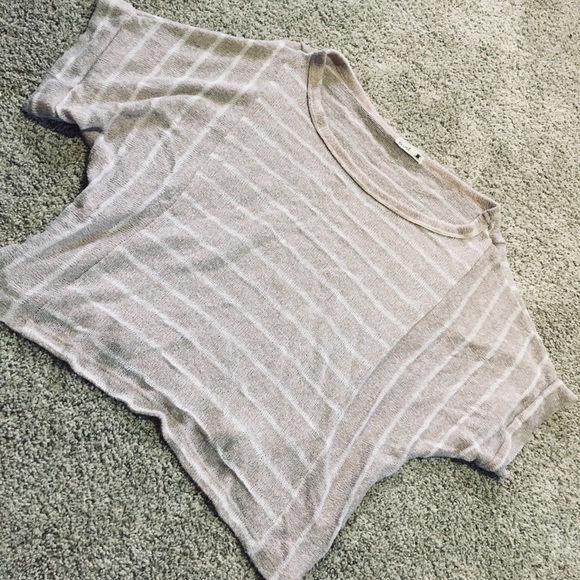 mine Tops - Light Pink Striped Top!! ✨